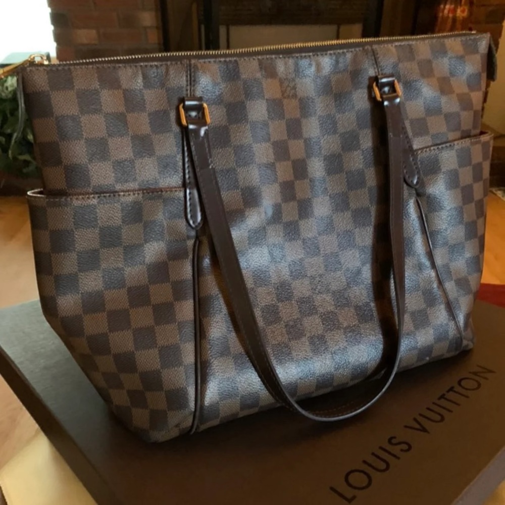 Louis Vuitton Totally MM bag